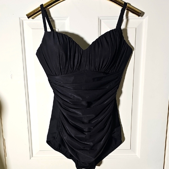 Miraclesuit Black Swimsuit with Ruched Design. Size 12. Very Good Used Condition - Picture 1 of 8